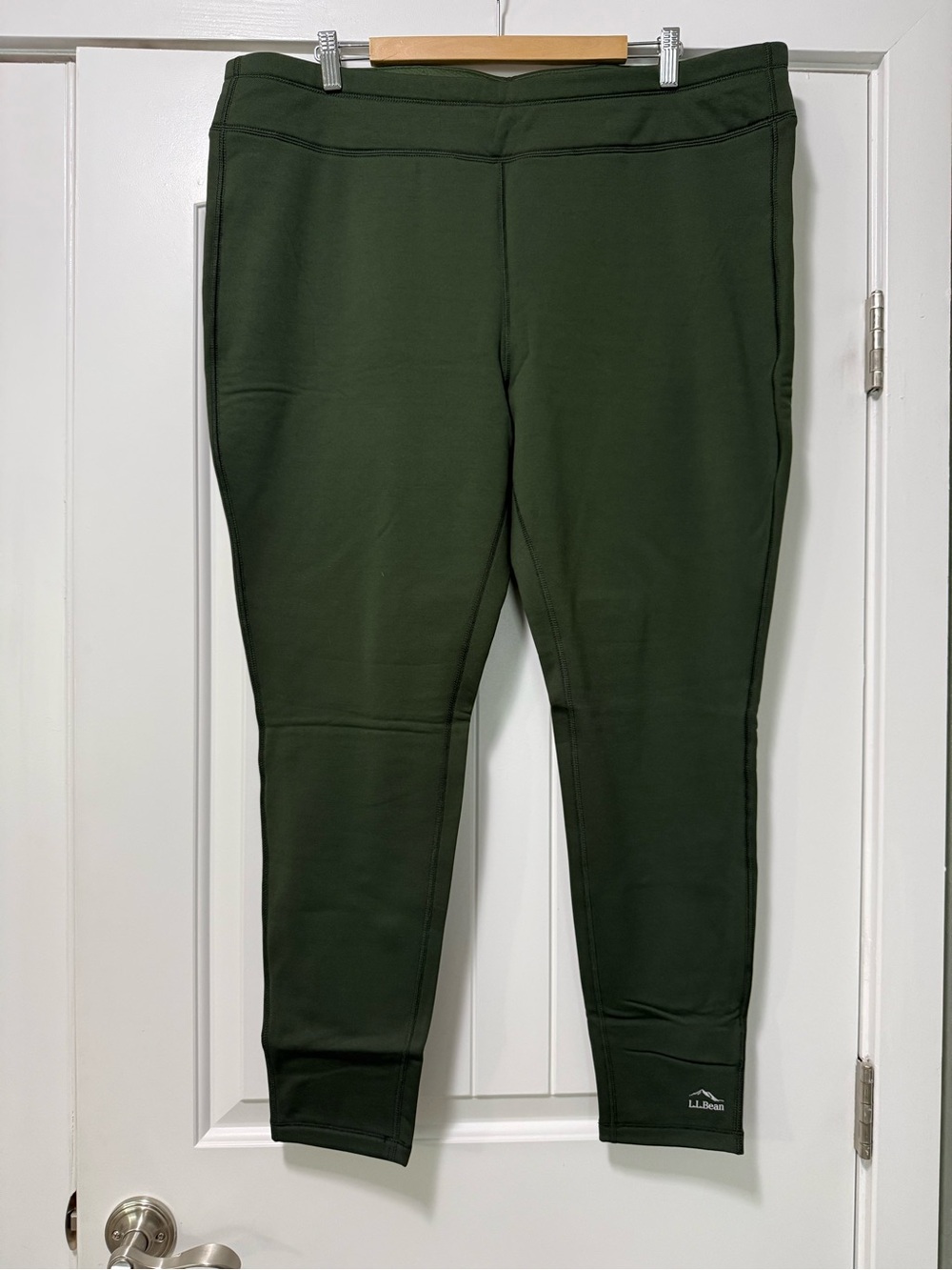 L.L. Bean Women's PrimaLoft ThermaStretch Fleece Tights, Mid-Rise 2X Green